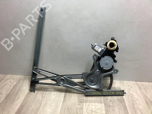 Used Front left window mechanism TOYOTA YARIS (_P9_) 1.3 VVT-i (SCP90_, SCP90R) (87 hp) 20612780