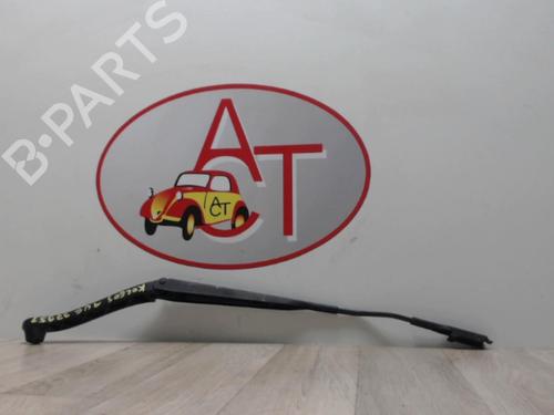 Used Front windshield wiper arm RENAULT KOLEOS I (HY_) 2.0 dCi 4x4 (HY0K) (150 hp) 15529345