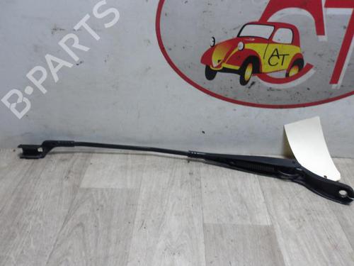 Used Front windshield wiper arm Front windshield wiper arm PEUGEOT 208 I (CA_, CC_) 1.4 HDi (68 hp) 15529519 15529519