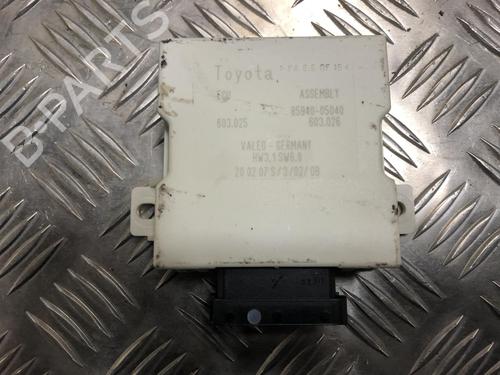 Used Control unit TOYOTA AVENSIS (_T25_) 2.0 D-4D (ADT250_, ADT250R) (126 hp) 25748184