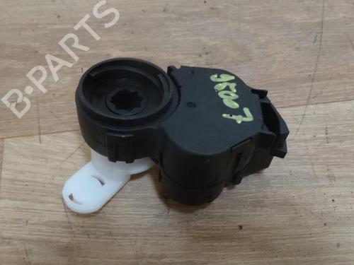 andre-renault-megane-iv-hatchback-b9amn_-2015-23109304 main image