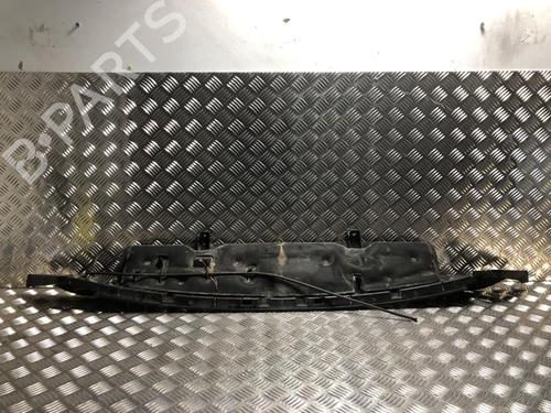 Scuttle panel PEUGEOT 3008 II SUV (MC_, MR_, MJ_, M4_) 1.5 BlueHDi 130 | BP25307128C110