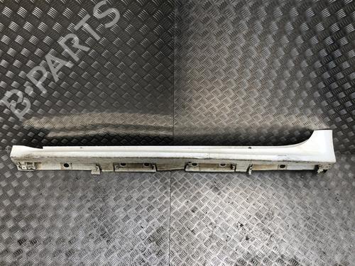 Venstre sidekjole Venstre sidekjole TOYOTA YARIS (_P21_, _PA1_, _PH1_) 1.5 Hybrid (MXPH11) (92 hp) 34367279 34367279