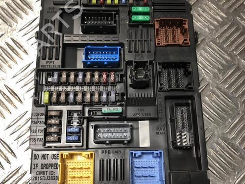 Sikringsdåse CITROËN C3 III (SX) 1.2 PureTech 82 (83 hp) 31246279