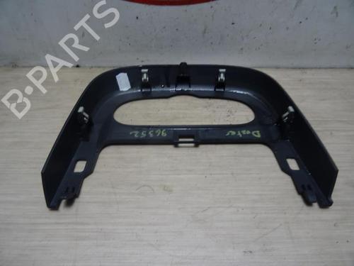 Used Middle console DACIA DUSTER (HS_) 1.5 dCi (109 hp) 28972432