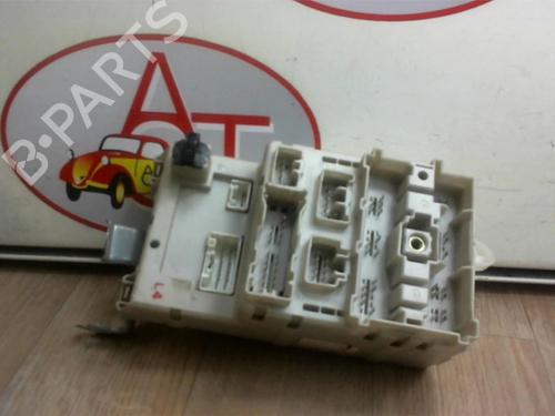 Sikringsdose TOYOTA RAV 4 II (_A2_) 2.0 D 4WD (CLA20_, CLA21_, CLA20R, CLA21R) (116 hp) 12983746
