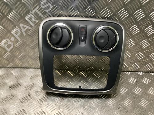 Used Air vent DACIA SANDERO II 1.5 dCi (90 hp) 32452276