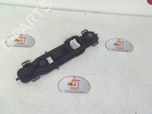 Used Licence plate light RENAULT KANGOO / GRAND KANGOO II (KW0/1_) 1.5 dCi 90 (KW05, KW08, KW0G, KW11) (90 hp) 32001776