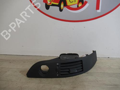 Used Air vent TOYOTA COROLLA Verso (ZER_, ZZE12_, R1_) 2.2 D-4D (AUR10_, AUR10R) (136 hp) 13132716