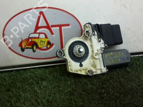 Rudehejsemotor bagstkærm højre VW GOLF V (1K1) 1.9 TDI (105 hp) 29702933