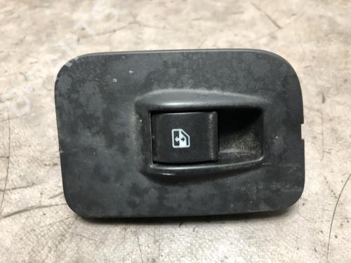 Used Right front window switch CITROËN NEMO Box Body/MPV (AA_) 1.4 HDi (68 hp) 20631149