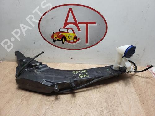 Used Windscreen washer tank PEUGEOT 308 II (LB_, LP_, LW_, LH_, L3_) 1.5 BlueHDI 100 (102 hp) 15783671