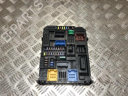 Used Fuse box PEUGEOT 208 II (UB_, UP_, UW_, UJ_) 1.5 BlueHDI 100 (102 hp) 31203206