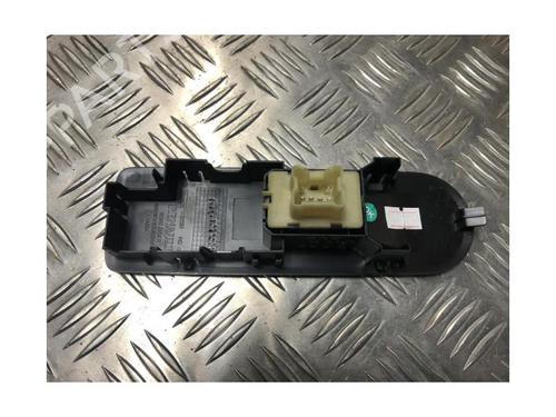 Right front window switch RENAULT CLIO IV (BH_) 1.5 dCi 75 | BP25306665I26 