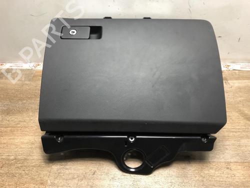Used Glove box VW PASSAT B7 Variant (365) 2.0 TDI 4motion (140 hp) 23035135