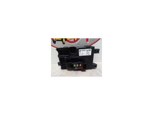 Boîte à Fusibles OPEL CORSA D (S07) 1.0 (L08, L68) (65 hp) 12966278
