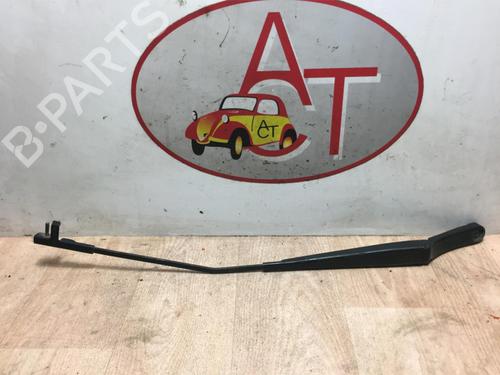 Used Front windshield wiper arm VW GOLF V (1K1) 1.9 TDI (105 hp) 13276065