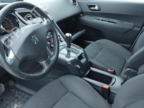 Left front fog light PEUGEOT 5008 (0U_, 0E_) 1.6 HDi | BP31153685C30