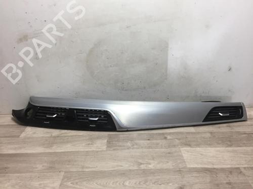 Used Air vent BMW 5 (G30, F90) 530 e Plug-in Hybrid (252 hp) 13260297