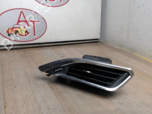 Air vent PEUGEOT 2008 I (CU_) 1.6 BlueHDi 75 | BP13132789I21
