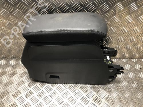 Armlæn PEUGEOT 2008 II (UD_, US_, UY_, UJ_, UR_, UC_) 1.2 PureTech 130 (USHNS, URHNS) (130 hp) 32529533