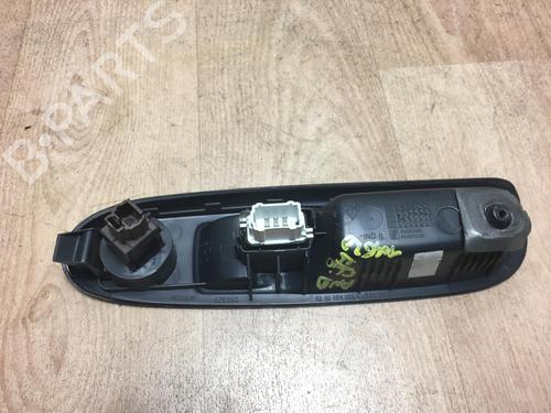 Used Right front window switch RENAULT CLIO II (BB_, CB_) 1.5 dCi (B/CB07) (65 hp) 13270388