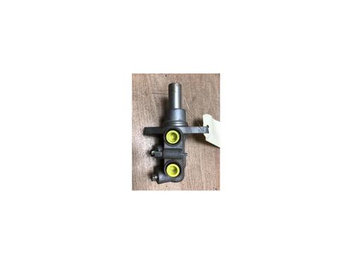 Hovedbremsesylinder TOYOTA YARIS (_P9_) 1.33 VVT-i (NSP90_, NSP90R) (100 hp) 20668246