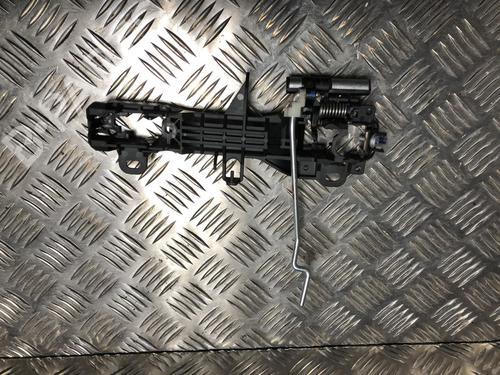 front-right-exterior-door-handle-toyota-auris-_e18_-12-nre185_-nre185r-2012-2013-2014-2015-2016-2017-2018-21774394 main image