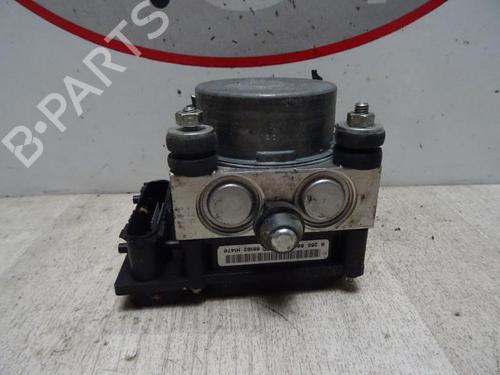 Used ABS pump RENAULT CLIO III (BR0/1, CR0/1) 1.5 dCi (BR17, CR17) (86 hp) 13292534