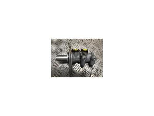 Used Brake master cylinder PEUGEOT 208 II (UB_, UP_, UW_, UJ_) 1.5 BlueHDI 100 (102 hp) 27557666