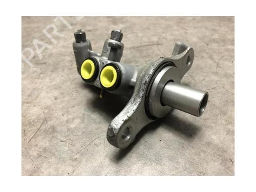 Brake master cylinder DACIA SANDERO II TCe 90 (B8M1, B8MA, B8AC) | BP20096374M77 