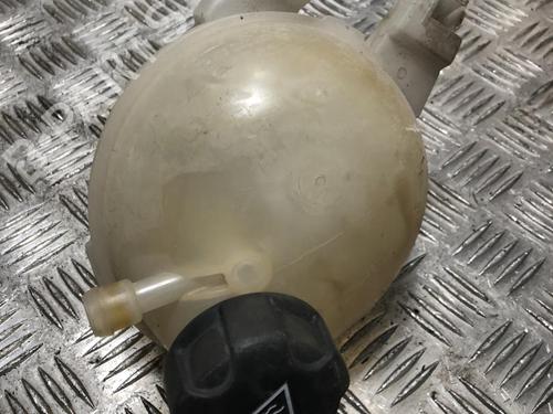 Ekspansjonstank PEUGEOT 208 I (CA_, CC_) 1.6 HDi / BlueHDi 75 (75 hp) 31198708