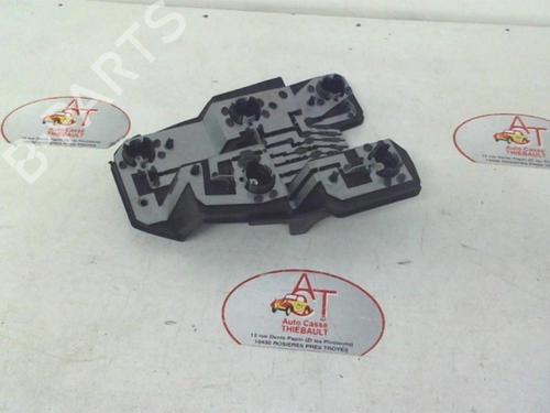 Używane Lampa oświetlenia tablicy rejestracyjnej ROVER 45 I Saloon (RT) 2.0 iDT (101 hp) 13129322