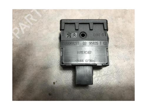 Switch PEUGEOT 308 II (LB_, LP_, LW_, LH_, L3_) 1.6 BlueHDi 120 | BP23100074I30 