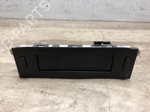 Used Display monitor PEUGEOT 206+ (2L_, 2M_) 1.4 HDi eco 70 (68 hp) 23063380