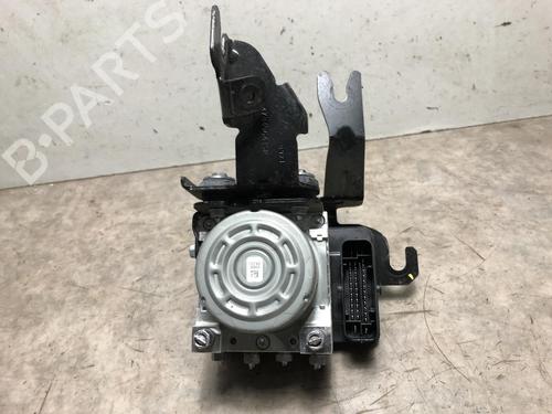 Used ABS pump DACIA SANDERO III 1.0 SCe 65 (67 hp) 20228165