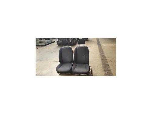 Used Seats set TOYOTA RAV 4 III (_A3_) 2.2 D 4WD (ALA30_, ALA30R) (136 hp) 13261296