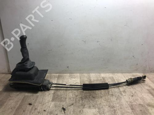 Used Gear lever RENAULT CLIO III (BR0/1, CR0/1) 1.5 dCi (BR17, CR17) (86 hp) 20619087