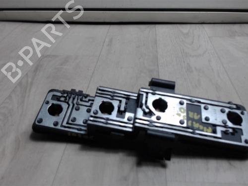 Used Licence plate light CITROËN XSARA PICASSO (N68) 2.0 HDi (90 hp) 13290925
