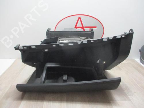 Used Glove box RENAULT SCÉNIC III (JZ0/1_) 1.9 dCi (JZ0J, JZ1J, JZ1K, JZ1S) (131 hp) 13226515