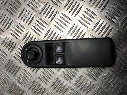 Venstre fortil elrude kontakt RENAULT CLIO IV (BH_) 1.5 dCi 90 (90 hp) 31200054