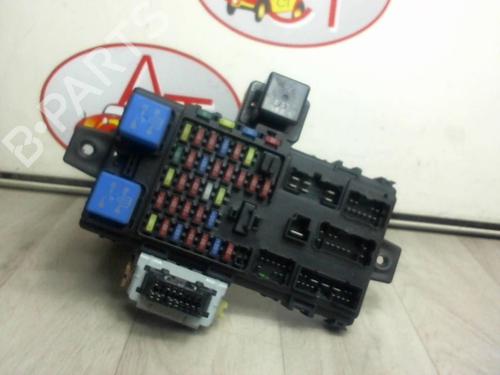 Fuse box HYUNDAI SANTA FÉ I (SM) 2.0 CRDi 4x4 | BP13267575E1