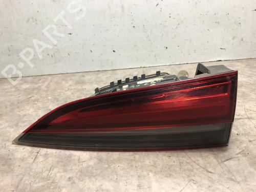 Feu de coffre droit SKODA SCALA (NW1) 1.0 TSI (110 hp) 31245058