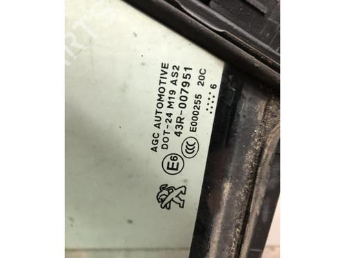 Front left door window PEUGEOT 208 I (CA_, CC_) 1.6 HDi / BlueHDi 75 | BP20631210C18 