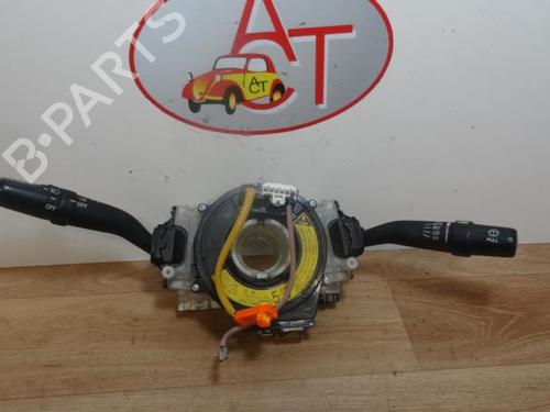 Used Steering column stalk TOYOTA HIACE IV Bus (__H1_, __H2_) 2.5 D-4D (KLH12, KLH22) (117 hp) 31201651