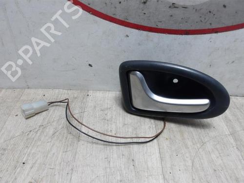 Used Front left interior door handle TOYOTA YARIS (_P13_) 1.5 Hybrid (NHP130_, NHP130) (101 hp) 13284362