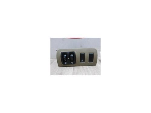 Used Switch RENAULT GRAND SCÉNIC III (JZ0/1_) 2.0 dCi (JZ0Y, JZ26) (150 hp) 12975031