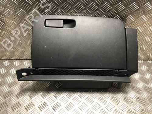 Guantera Guantera AUDI A1 (8X1, 8XK) 1.2 TFSI (86 hp) 34210577 34210577