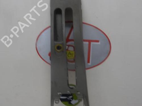 Used Middle console RENAULT CLIO III (BR0/1, CR0/1) 1.5 dCi (BR17, CR17) (86 hp) 29601827