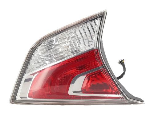 Farolim esquerdo da mala Farolim esquerdo da mala NISSAN X-TRAIL III (T32_, T32R, T32RR) 1.6 dCi (T32) (130 hp) 36767858 36767858